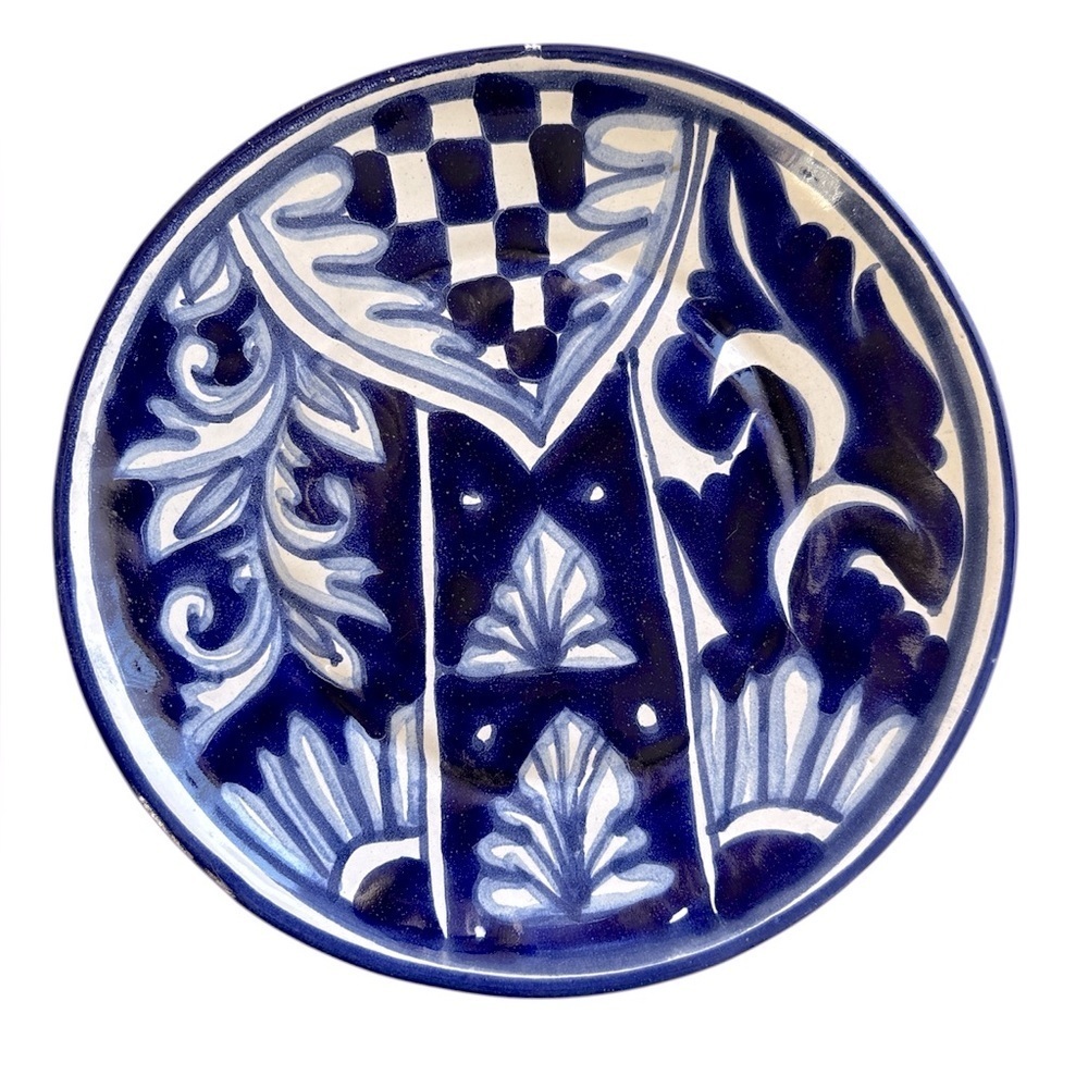 Plate Talavera Blue and White Decor Mexico 8” in diameter.